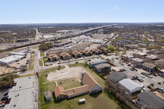 8621 Putnam DR C, Austin, TX 78757