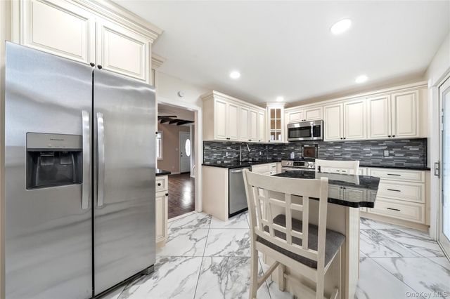 11 Mell Drive, North Babylon, NY 11703
