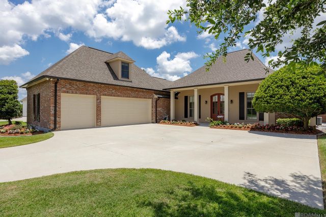 6060 Royal Palms Ct, Gonzales, LA 70737