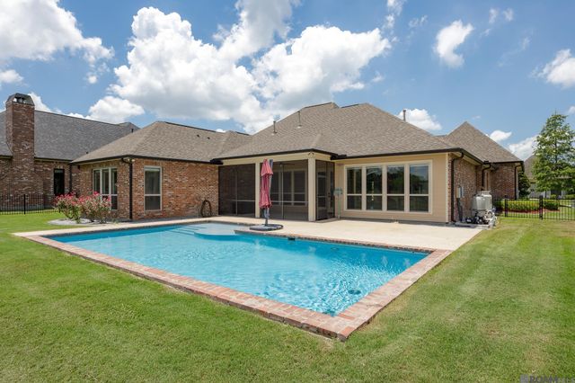 6060 Royal Palms Ct, Gonzales, LA 70737