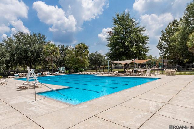 6060 Royal Palms Ct, Gonzales, LA 70737