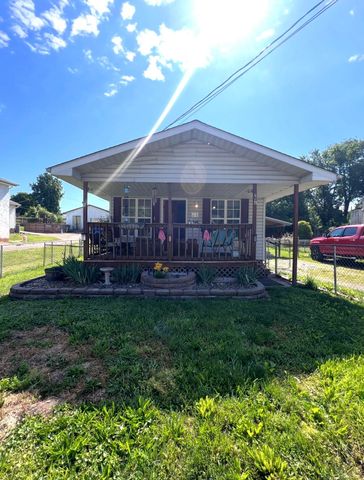 116 Circle Drive, Cross Lanes, WV 25313