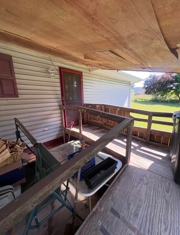 116 Circle Drive, Cross Lanes, WV 25313