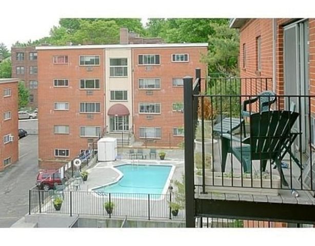 36 Bellvista Rd 46, Boston, MA 02135