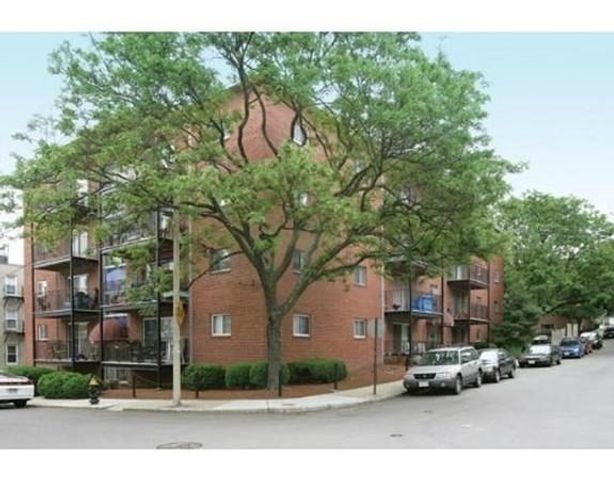 36 Bellvista Rd 46, Boston, MA 02135