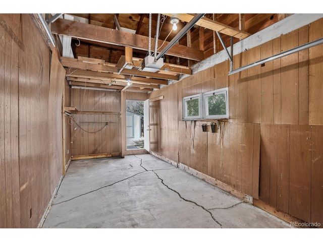 805 Kingston St, Aurora, CO 80010