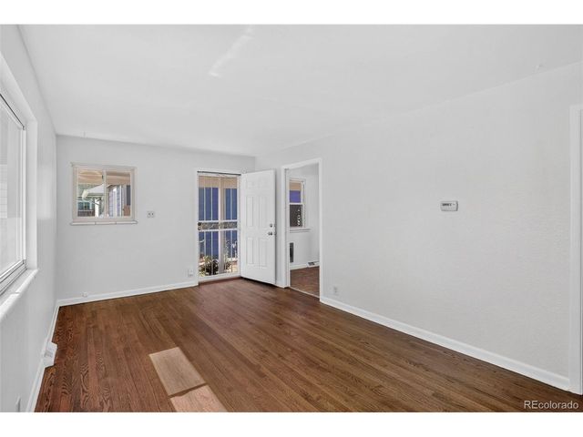 805 Kingston St, Aurora, CO 80010