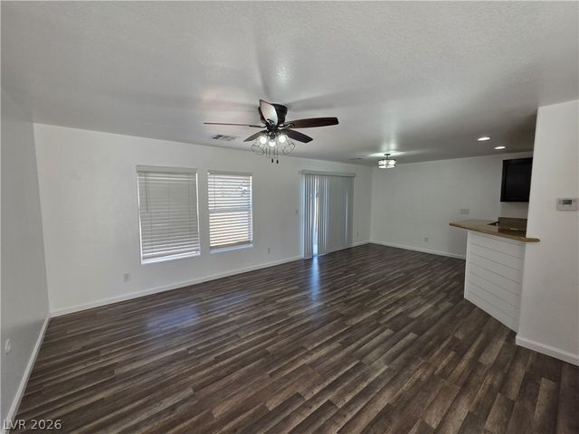 6213 Capehart Falls Street, North Las Vegas, NV 89081