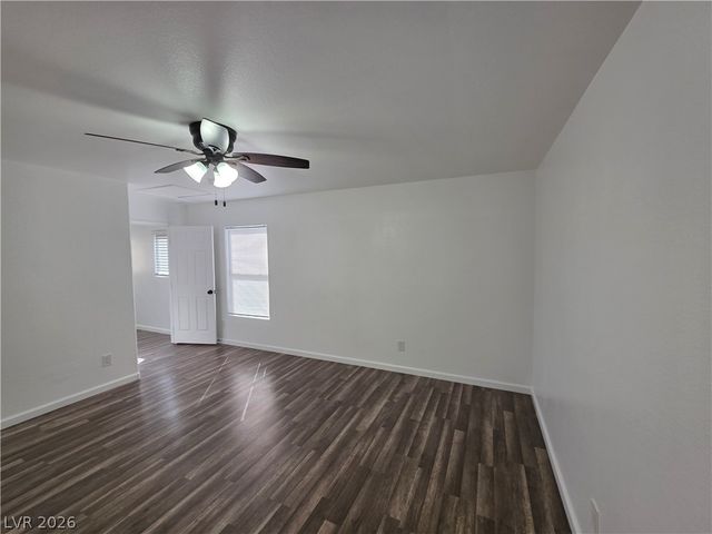 6213 Capehart Falls Street, North Las Vegas, NV 89081