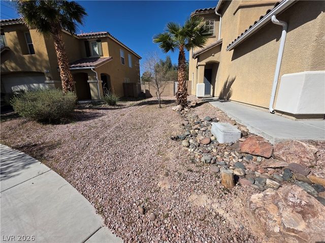 6213 Capehart Falls Street, North Las Vegas, NV 89081