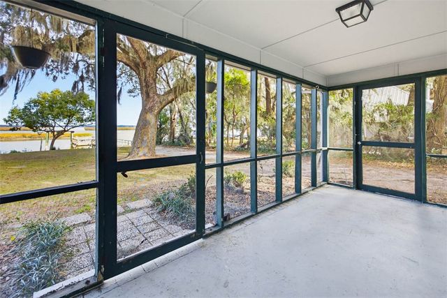 1207 Lewis Lane NE, Townsend, GA 31331