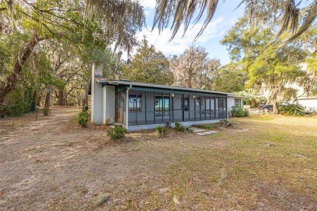 1207 Lewis Lane NE, Townsend, GA 31331