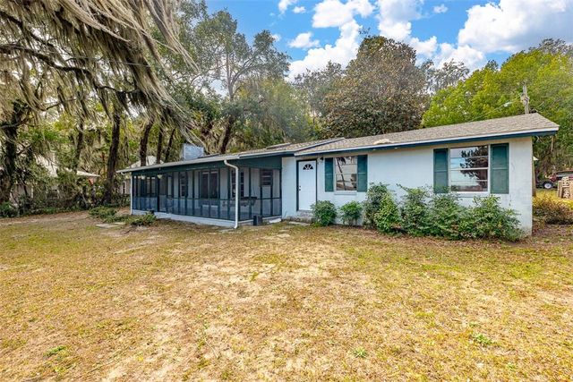 1207 Lewis Lane NE, Townsend, GA 31331