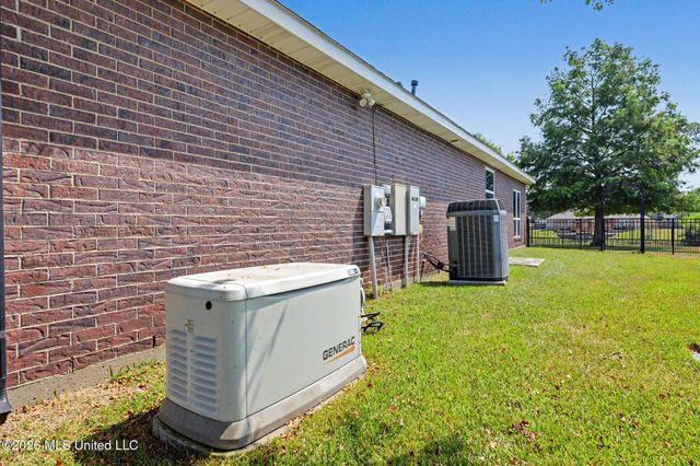 13430 Watersedge Way, Gulfport, MS 39503