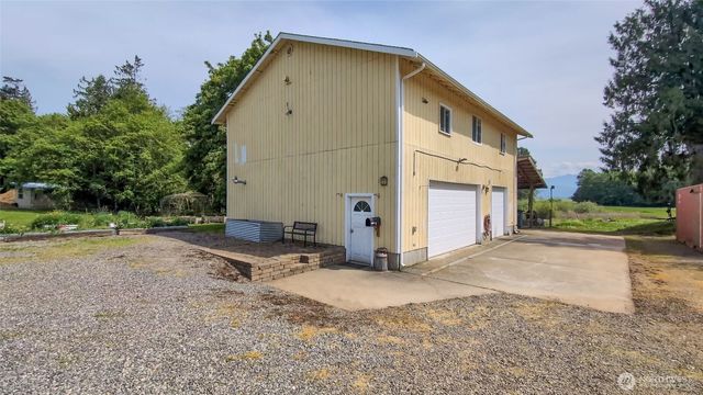 9090 Van Buren Road, Everson, WA 98247