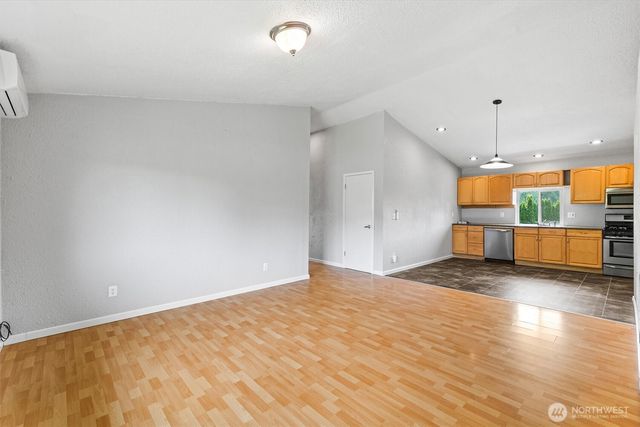 9090 Van Buren Road, Everson, WA 98247