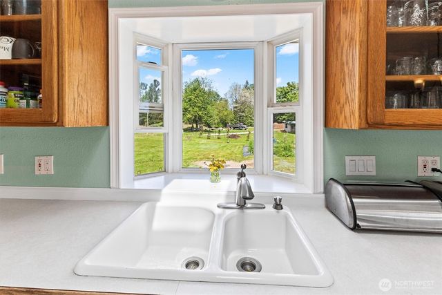 9090 Van Buren Road, Everson, WA 98247