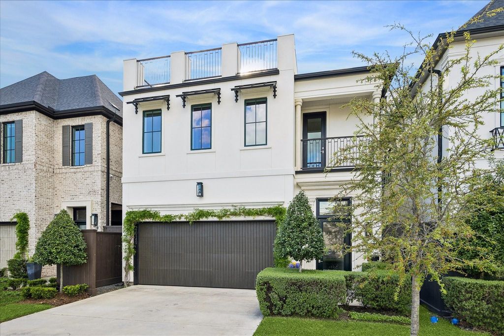 3020 Lake Street, Houston, TX 77098