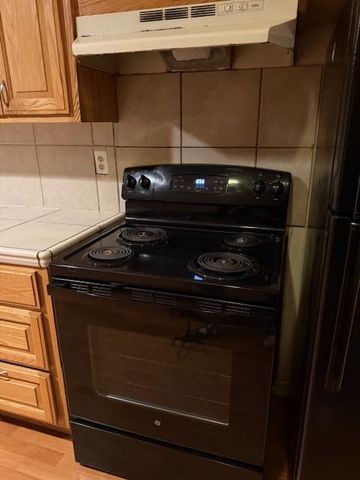 466 Calaveras Drive, Salinas, CA 93906