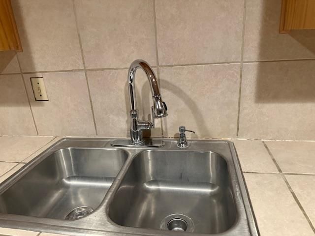 466 Calaveras Drive, Salinas, CA 93906