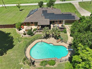5610 Springbrook Drive, Midlothian, TX 76065
