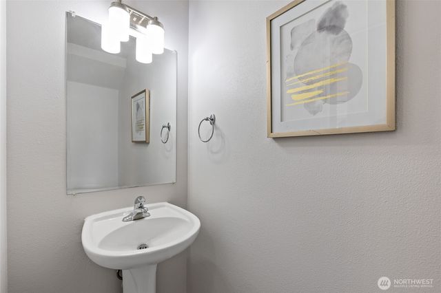 8724 134th Street Ct E, Puyallup, WA 98373