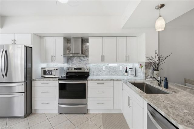 4950 Deerfield WAY D103, Naples, FL 34110