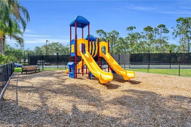 4950 Deerfield WAY D103, Naples, FL 34110