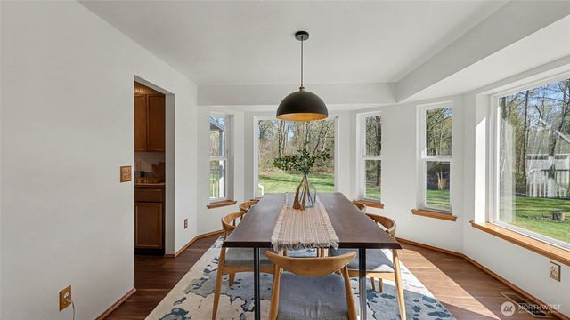 16302 230th Avenue SE, Maple Valley, WA 98038