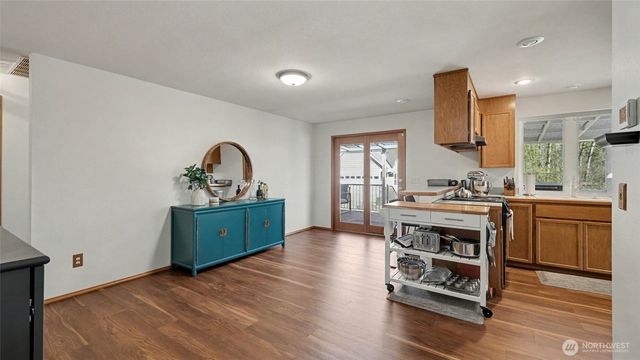 16302 230th Avenue SE, Maple Valley, WA 98038