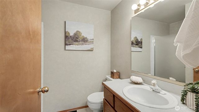 16302 230th Avenue SE, Maple Valley, WA 98038