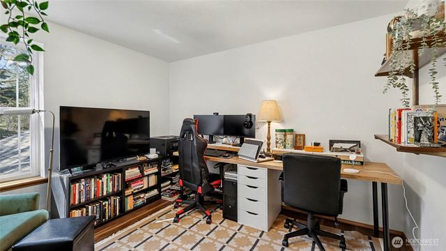 16302 230th Avenue SE, Maple Valley, WA 98038