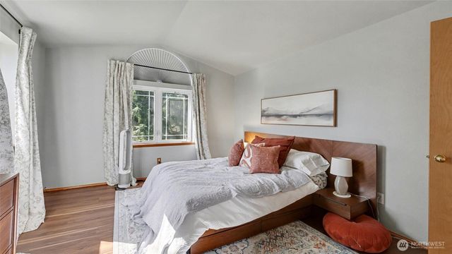 16302 230th Avenue SE, Maple Valley, WA 98038