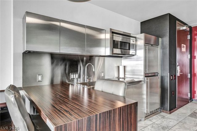 4381 West Flamingo Road 1007, Las Vegas, NV 89103