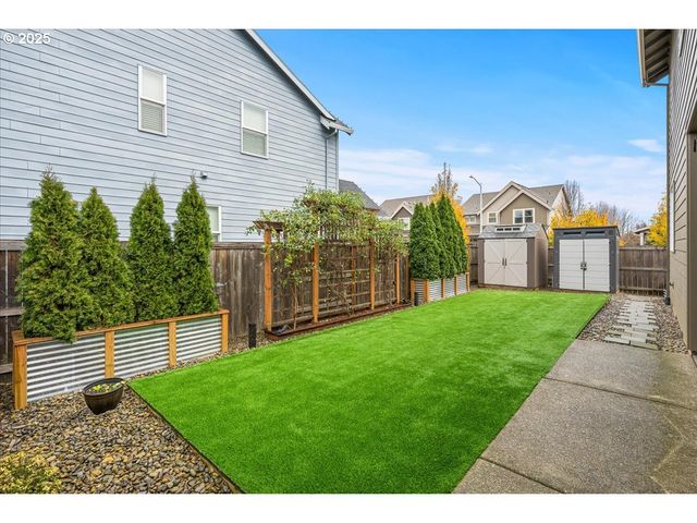 19698 CEDARWOOD Way, Oregon City, OR 97045