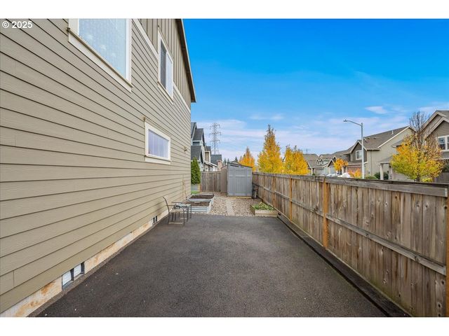 19698 CEDARWOOD Way, Oregon City, OR 97045