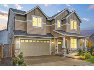 19698 CEDARWOOD Way, Oregon City, OR 97045