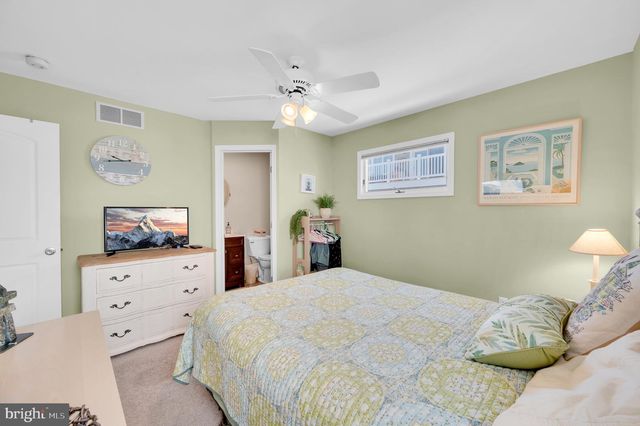 46 S 2ND ST, Surf City, NJ 08008