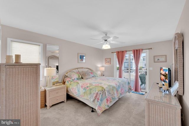 46 S 2ND ST, Surf City, NJ 08008