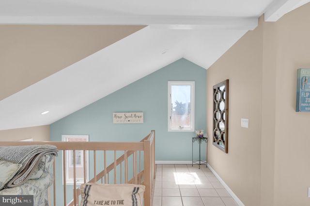 46 S 2ND ST, Surf City, NJ 08008