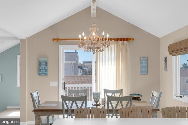 46 S 2ND ST, Surf City, NJ 08008