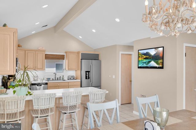 46 S 2ND ST, Surf City, NJ 08008