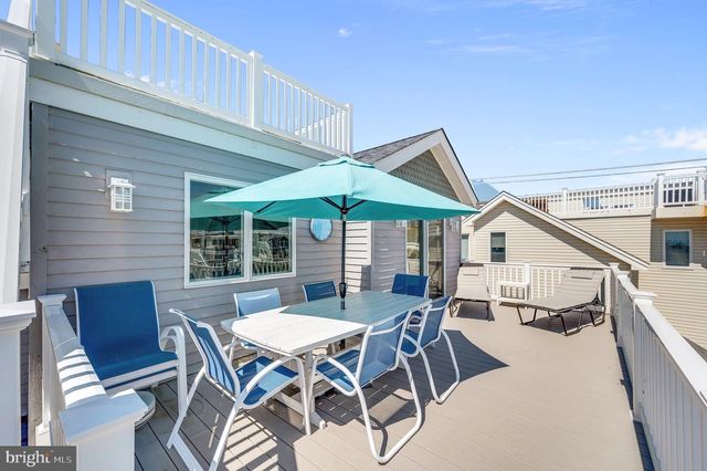46 S 2ND ST, Surf City, NJ 08008