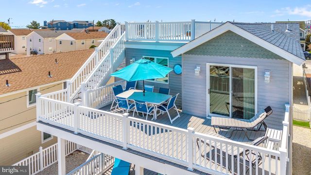 46 S 2ND ST, Surf City, NJ 08008