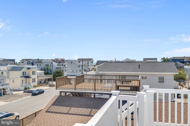 46 S 2ND ST, Surf City, NJ 08008