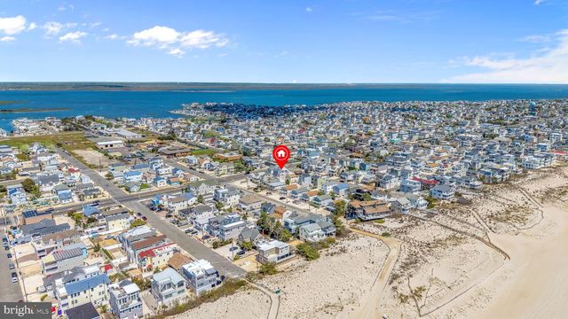 46 S 2ND ST, Surf City, NJ 08008