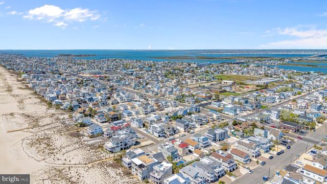 46 S 2ND ST, Surf City, NJ 08008