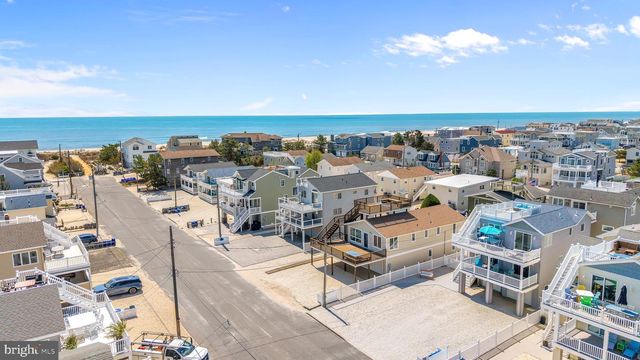 46 S 2ND ST, Surf City, NJ 08008
