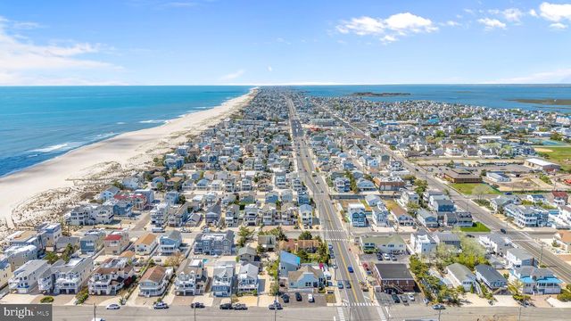 46 S 2ND ST, Surf City, NJ 08008