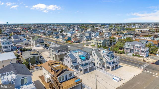 46 S 2ND ST, Surf City, NJ 08008